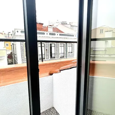 Rs3 Like A Local! Cosy & Modern With Ac! Very Lisboa