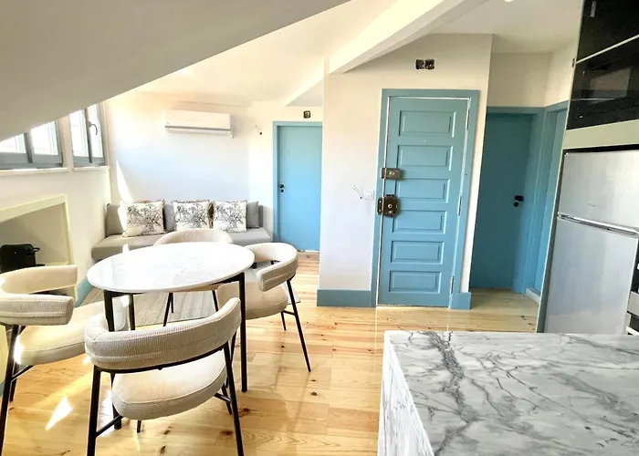 Rs3 Like A Local! Cosy & Modern With Ac! Very *